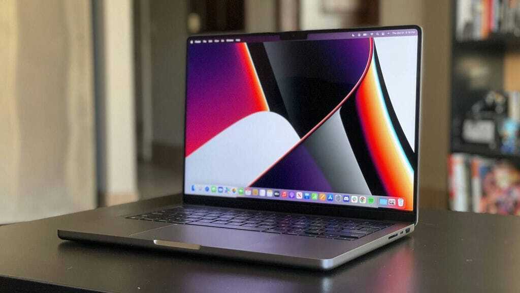 Apple MacBook Pro 16" 2021 Apple M1 Pro 3.20GHz 16GB RAM 1TB SSD macOS