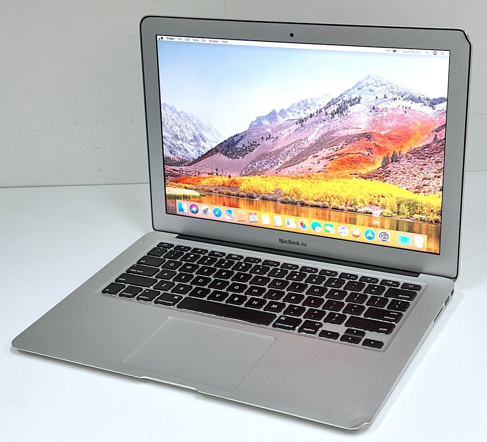 Apple MacBook Air 13" 2011 Intel i5 2557M 1.70GHz 4GB RAM 128GB SSD macOS High Sierra Image 1