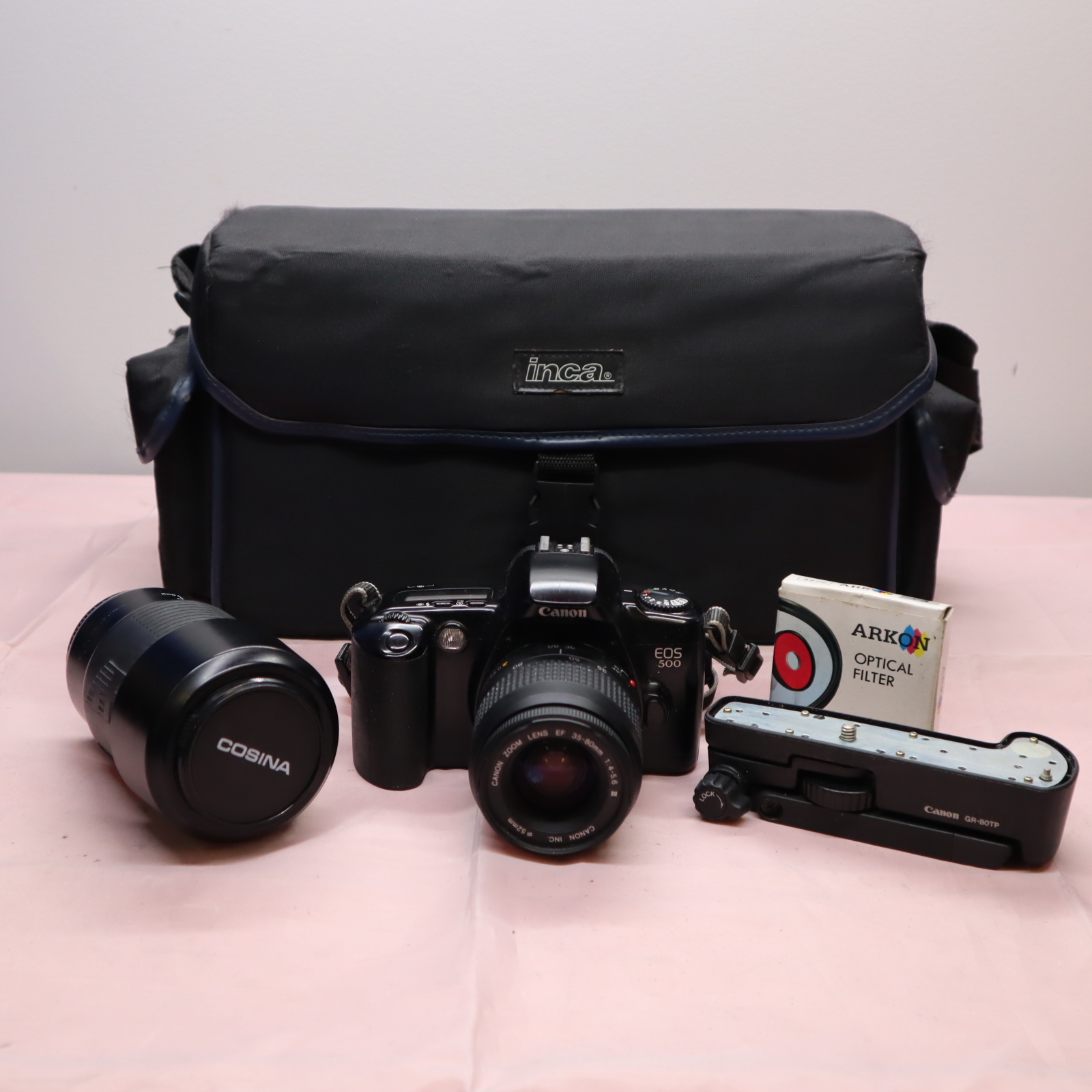 Canon EOS 500 35mm Film SLR Camera w/Accessories - UNTESTED Image 1