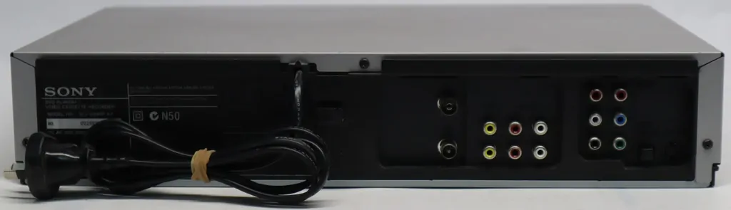 Sony SLV-D940P DVD Player/VCR Recorder Combo