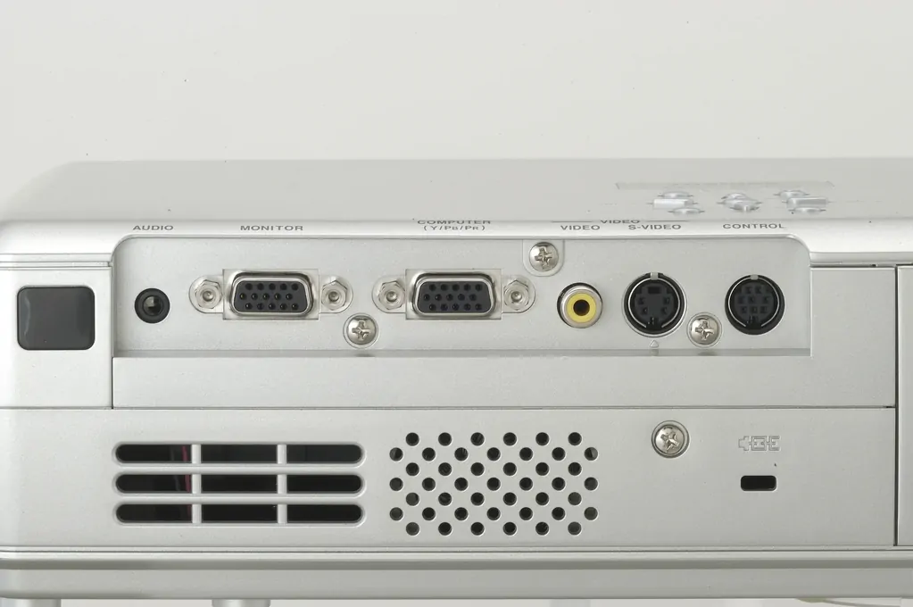 Toshiba TLP-S10 Projector SVGA 800x600 VGA 1200 Lumens