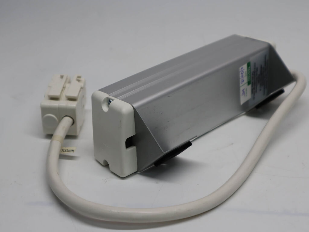 dpg-formfittings Freedom On-Desk Power Module - 2 AU Sockets 2 2A USB Power