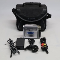 Sony DCR-HC40E PAL Mini DV Digital Camcorder w/Accessories Image 0