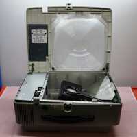 Eiki OHP-3200 Portable Overhead Projector Image 1
