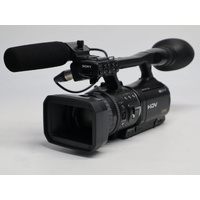 Sony HVR-V1P HDV MiniDV Video Camera Recorder 1080/50i/25p PAL w/Accessories Image 1