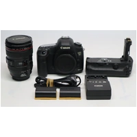 Canon EOS 5D Mark III 22.3MP Digital SLR Camera w/24-105mm Lens/BG-E11 Battery Grip Image 2