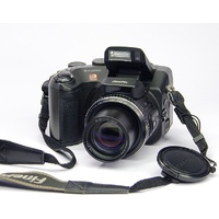 FujiFilm FinePix S602 Zoom Digital Camera