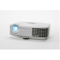 Toshiba TDP-P8 1024x768 Projector VGA 1500 Lumens w/Accessories