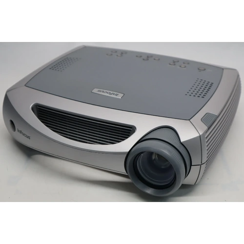 InFocus LP650 Projector 1024x768 VGA 2500 Lumens w/Accessories