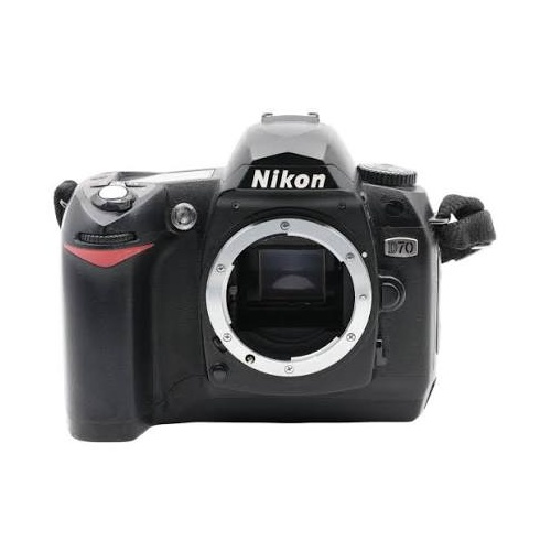 Nikon D70 6.1MP DSLR Camera Body